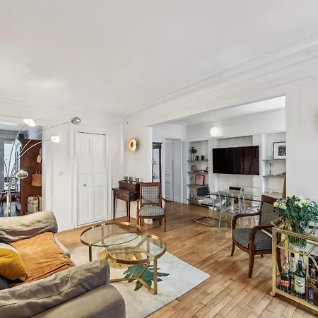 2 Bedrooms Near Galeries Lafayette Apartamento *